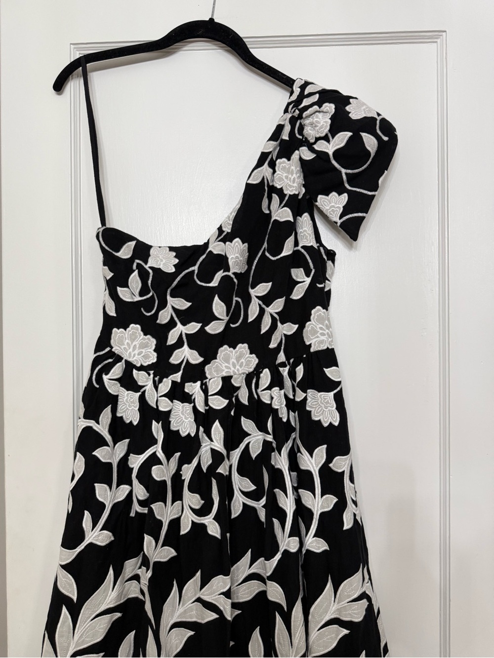 Anthropologie Maeve Embroidered One-Shoulder Midi Dress Black White 10 - Picture 7 of 14